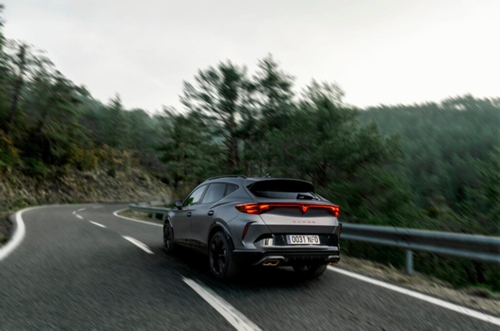 CUPRA Formentor Impulse, SUV coupé con dotazione ampliata e motorizzazioni da 150 a 333 CV