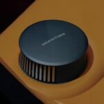 Genesis GV90 Cinematic Display con schermo OLED centrale per infotainment e intrattenimento a bordo