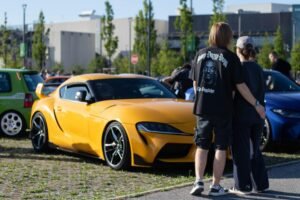 Raduno German VS JDM con auto sportive tedesche e giapponesi a Villesse