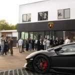 Gamma Lamborghini ibrida presentata nello showroom Lamborghini Nantes