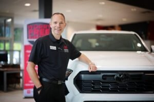 Akio Toyoda e il riconoscimento Automotive Hall of Fame 2026 per il percorso in Toyota