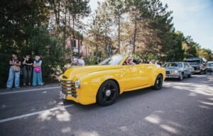 Auto americane protagoniste della US Car on the Beach a Lignano Sabbiadoro