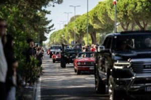 Auto americane protagoniste della US Car on the Beach a Lignano Sabbiadoro