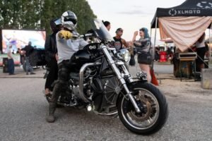 Auto americane protagoniste della US Car on the Beach a Lignano Sabbiadoro