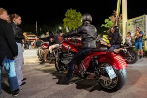 Auto americane partecipanti alla US Car on the Beach di Lignano Sabbiadoro