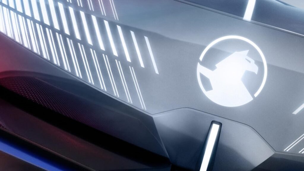 Vauxhall STX Concept con il nuovo logo Griffin per la futura generazione elettrificata