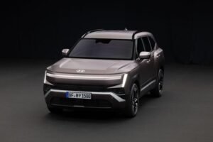 Esterno della nuova Hyundai Tucson, SUV compatto con motorizzazioni ibride fino a 292 CV